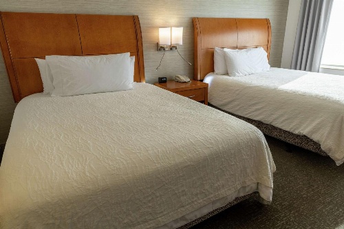Hilton Garden Inn West Des Moines image 3